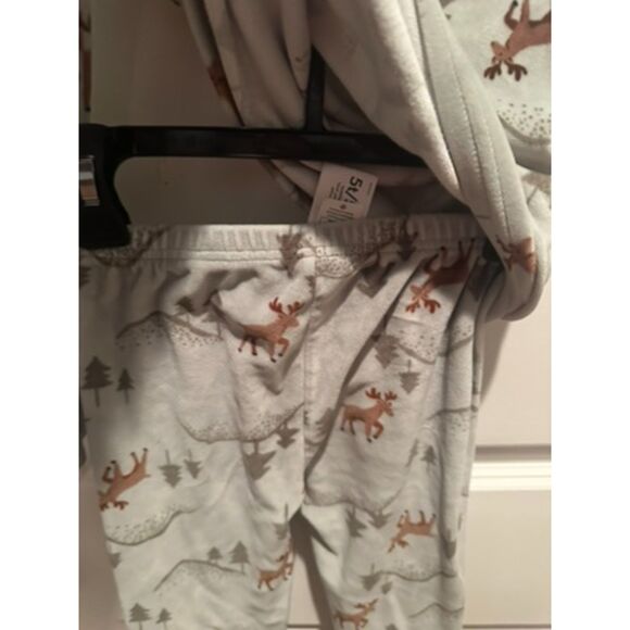 Carter's Two Piece Christmas Theme (Reindeer & Pine Trees) Mint PJS Size 5T - Picture 8 of 10